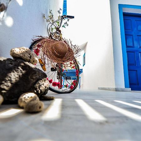 Villa Kostas Перисса Экстерьер фото