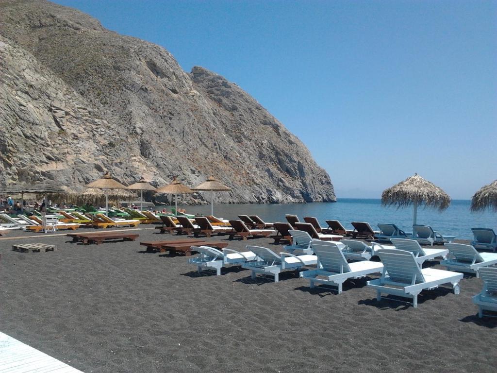 Villa Kostas Перисса Экстерьер фото